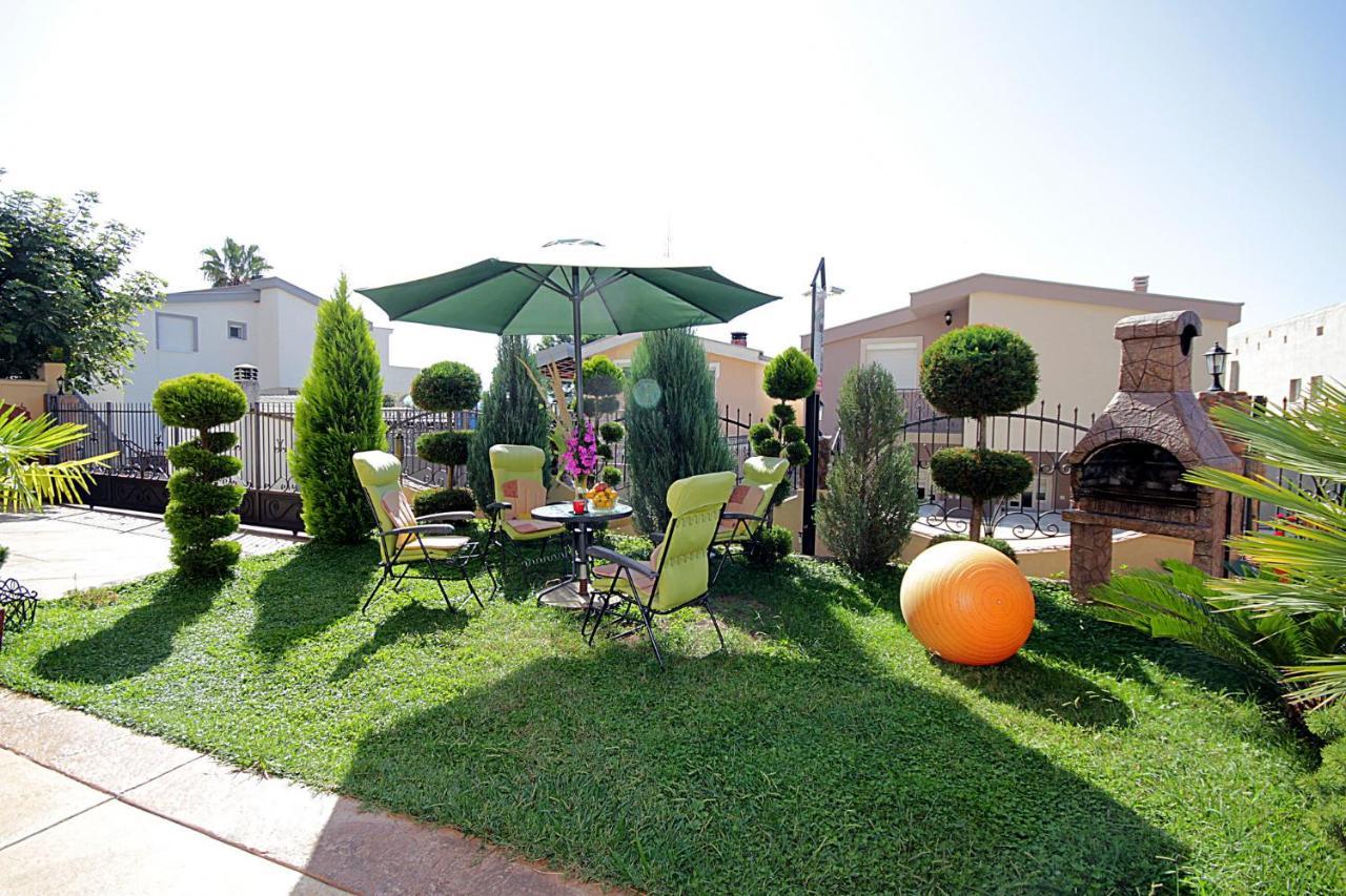 Villa Jupok バール エクステリア 写真