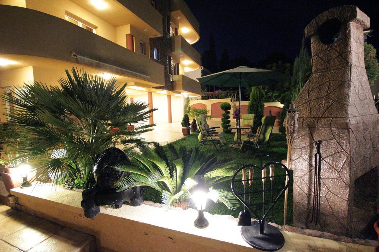 Villa Jupok バール エクステリア 写真