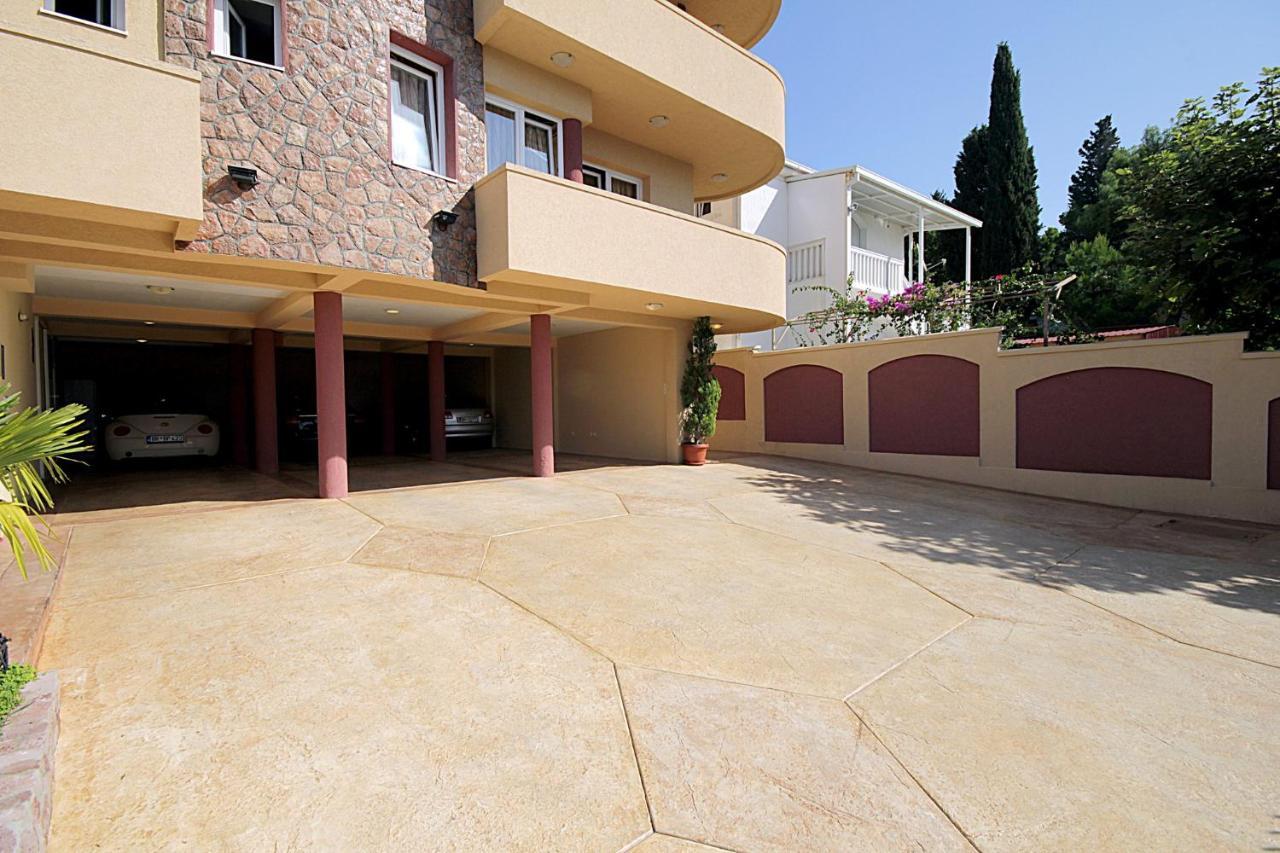 Villa Jupok バール エクステリア 写真