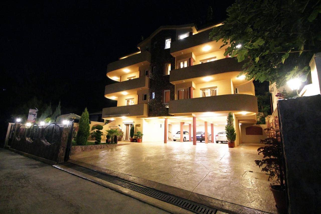Villa Jupok バール エクステリア 写真